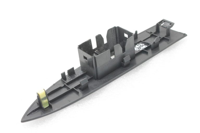 Toyota Avensis T27 Logu regulatora slēdža vāks aizmugurējā labajā pusē 7427105110