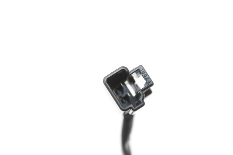 Oriģināls Toyota Avensis T27 aizdedzes slēdža kabelis 8229112080, 82291-12080