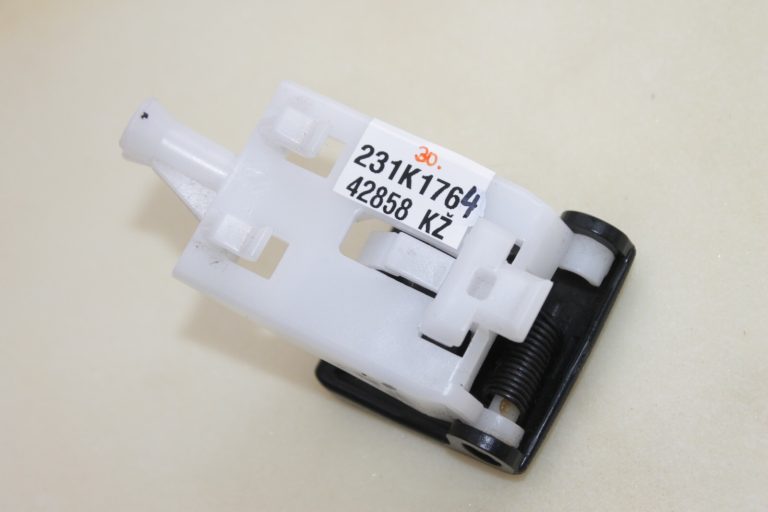 Oriģināla Toyota Avensis T27 dzinēja pārsega atvēršanas roktura svira 536010505030C1