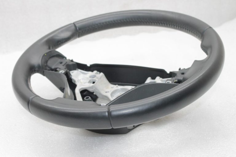 Oriģināls Toyota Avensis T27 stūres rats ādas melns 4510005A00C1, 45100-05A00