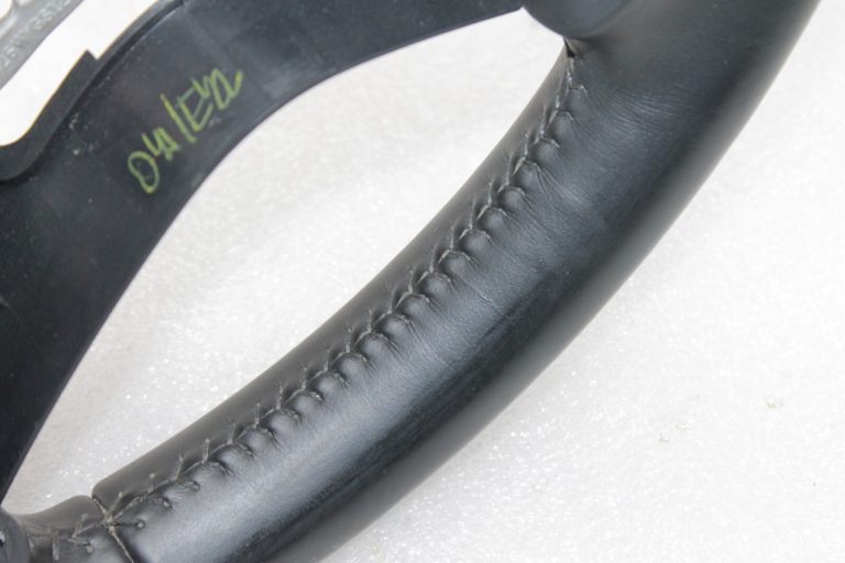 Oriģināls Toyota Avensis T27 stūres rats ādas melns 4510005A00C1, 45100-05A00