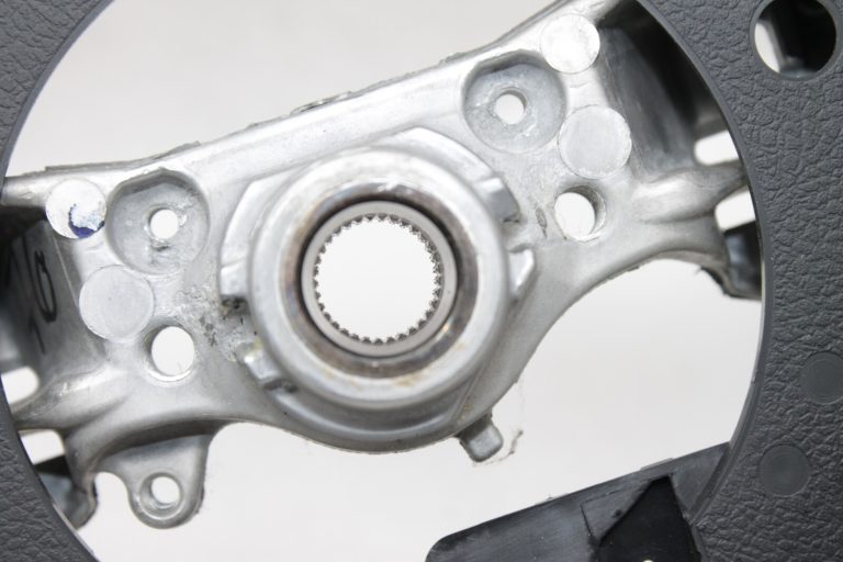 Oriģināls Toyota Avensis T27 stūres rats ādas melns 4510005A00C1, 45100-05A00