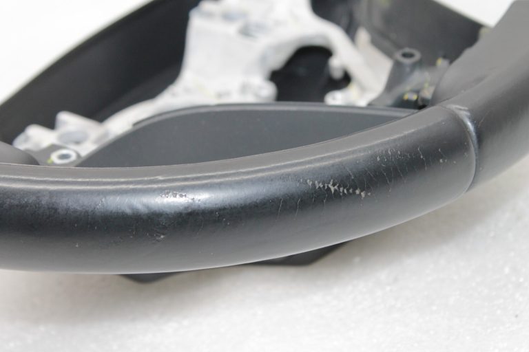 Oriģināls Toyota Avensis T27 stūres rats ādas melns 4510005A00C1, 45100-05A00