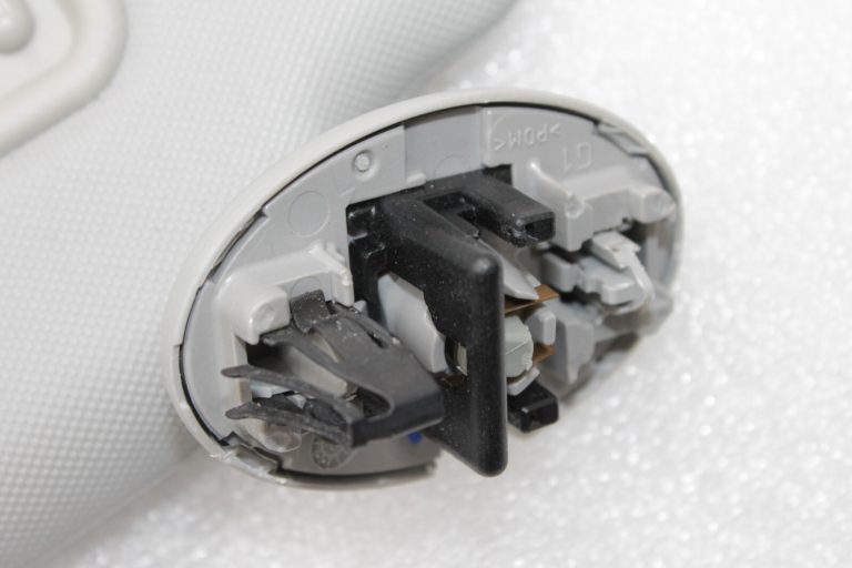 Oriģinālā Toyota Avensis T27 Sun Visor kreisā 7431005191B0, 7431005190B0
