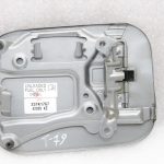 Oriģināls Toyota Avensis T27 kombi degvielas uzpildes vāks 1G6 pelēks