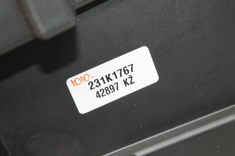 Oriģināls Toyota Avensis T27 centrālais roku balsts 5892505040E3, 58925-05040-E3