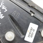 Toyota Avensis T27 Priekšējais labās puses loga vāka trīsstūris 60117-05021 6011705021
