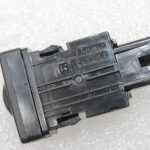 Oriģināls Toyota Avensis T27 sēdekļu apsildes slēdzis kreisajā pusē 8475105070, 84751-05070