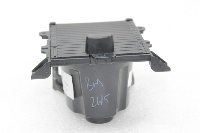 Oriģināls Toyota Avensis T27 centrālās konsoles krūzīšu turētājs un uzglabāšanas nodalījums 5562505050