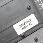 Oriģināls Toyota Avensis T27 centrālās konsoles gumijas paklājiņš 5862905010