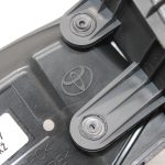 Oriģināls Toyota Avensis T27 centrālās konsoles pārsegs gaisa spilvena displejs 588040522020C0