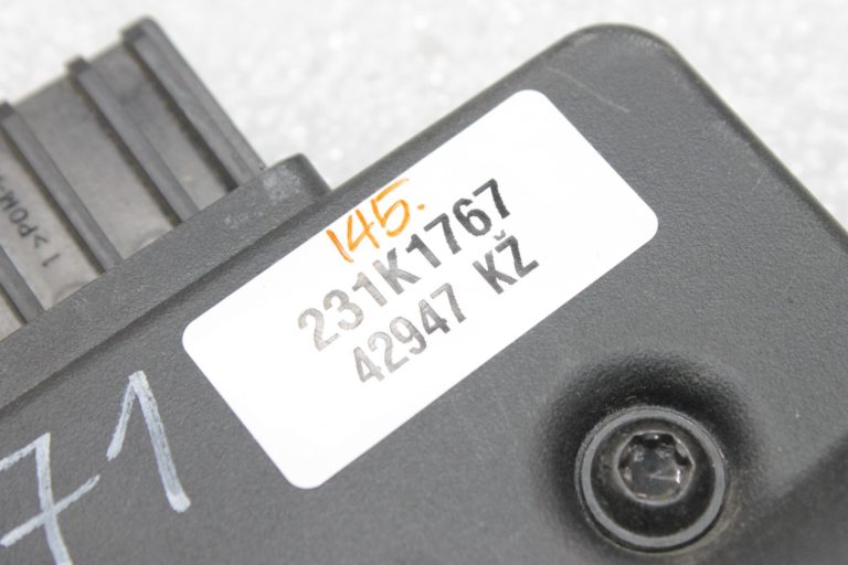 Oriģināls Toyota Avensis T27 Koferraum Tepich paneļu vāka sviras rokturis