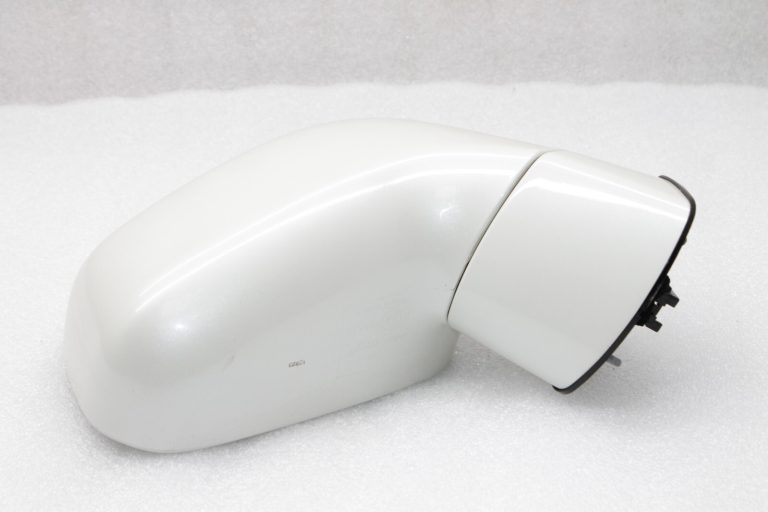 Oriģinālais Opel Antara ārējais spogulis labajā pusē GBQ crystal white 20961926, 4802890