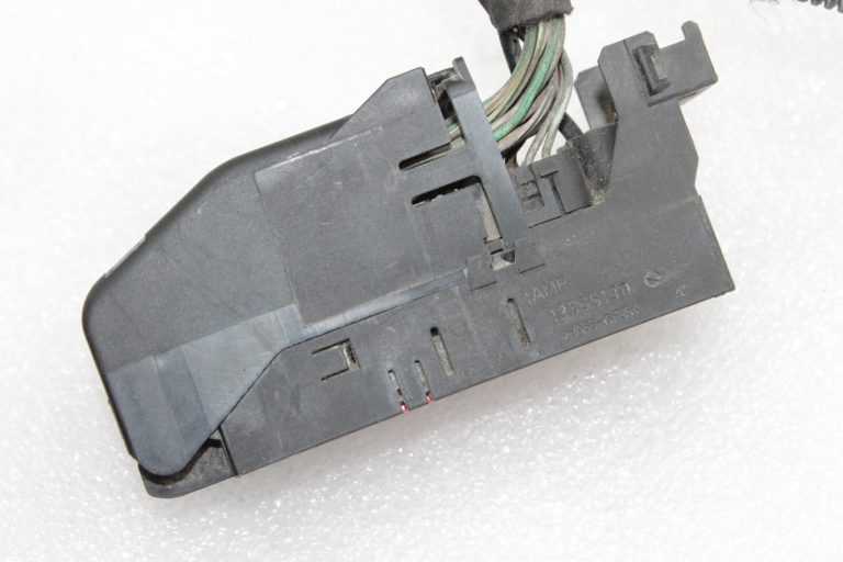 Opel Antara ABS sūkņa spraudnis 20985263, 20985265, 20946171, 4802996, 4802995