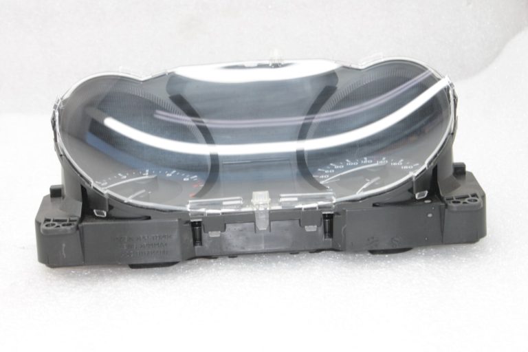 Oriģināls Toyota Avensis T27 1.8i spidometra mērinstrumentu komplekts 8380005V70, 83800-05V70