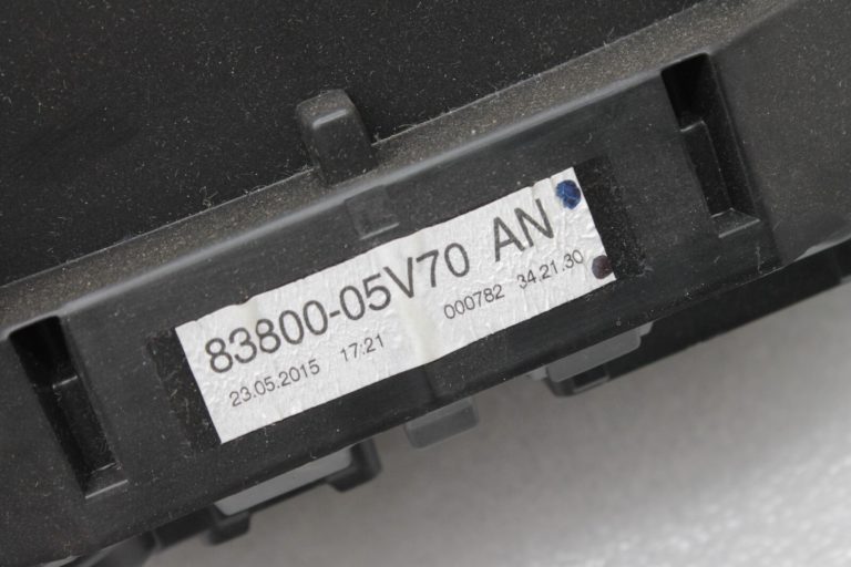 Oriģināls Toyota Avensis T27 1.8i spidometra mērinstrumentu komplekts 8380005V70, 83800-05V70