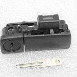 Oriģināls Nissan X-Trail T31 cimdu nodalījuma rokturis ar atslēgu 686306P10C