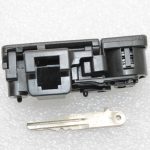 Oriģināls Nissan X-Trail T31 cimdu nodalījuma rokturis ar atslēgu 686306P10C