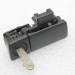 Oriģināls Nissan X-Trail T31 cimdu nodalījuma rokturis ar atslēgu 686306P10C