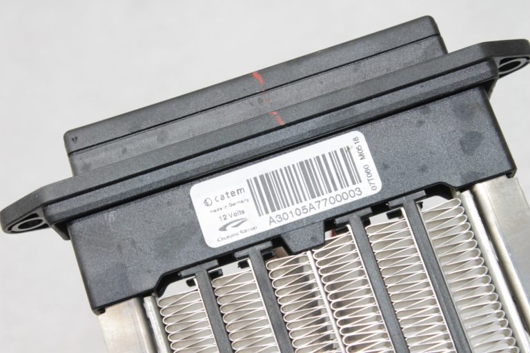 Oriģināls Nissan X-Trail T31 Qashqai J10 Siltummainis papildu sildītājam 27143JD00A