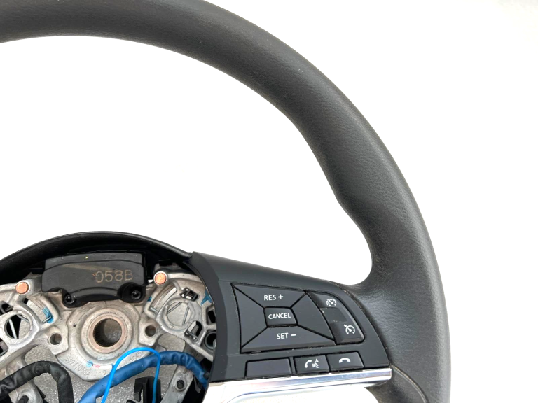 Nissan qashqai J11 daudzfunkcionālais stūres rats kruīza kontrole radio dholder 255506FR5A