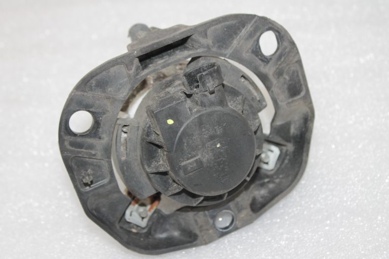 Oriģinālais Alfa Romeo Giulietta 940 Priekšējais kreisais labais miglas lukturis 50522917
