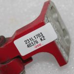 Alfa Romeo Giulietta 940 priekšējo labās puses durvju eņģe zem Rosso Alfa 50525346