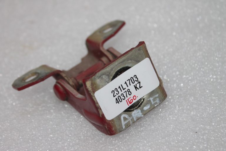 Alfa Romeo Giulietta 940 bagāžnieka durvju eņģe Rosso Alfa 52024838