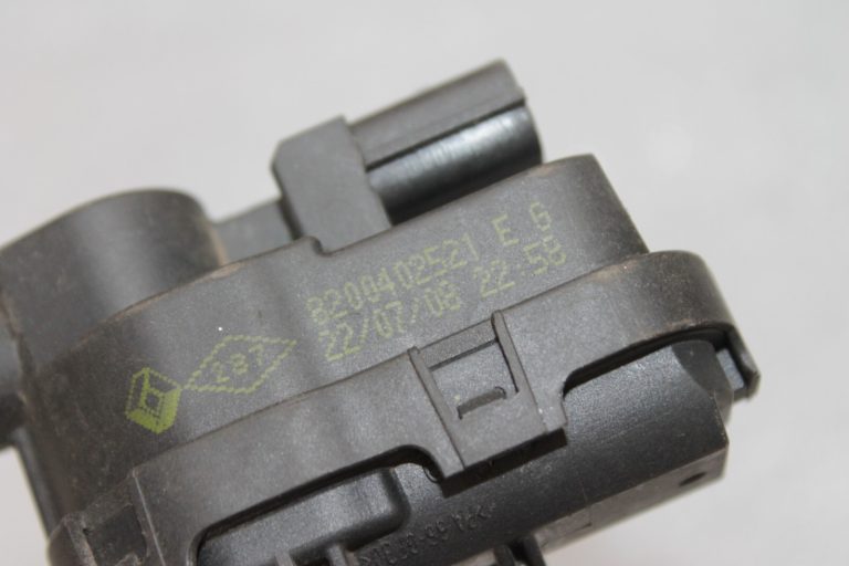 Oriģinālais Opel Renault Citroen priekšējo lukturu servomotors 8200402521