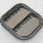 Oriģināla Alfa Romeo Giulietta 940 aizmugurējā virsbūves ventilācijas restīte 51826662