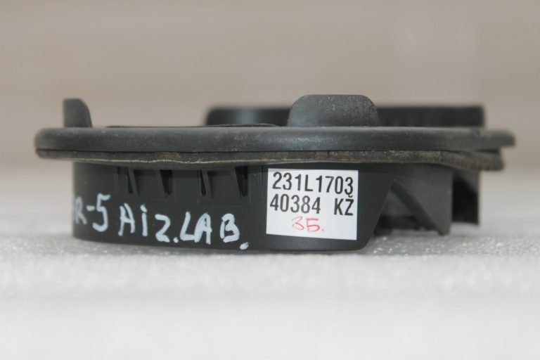 Oriģināla Alfa Romeo Giulietta 940 aizmugurējā virsbūves ventilācijas restīte 51826662