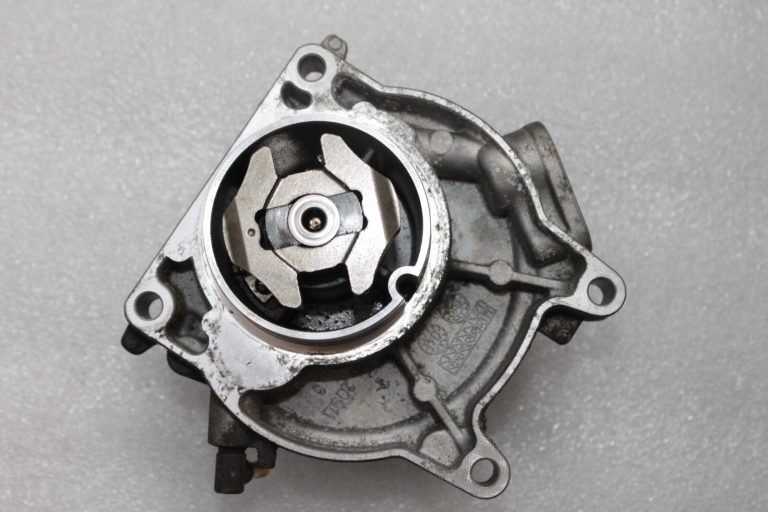 Oriģinālais Alfa Romeo Giulietta 940 1.6/2.0 JTD vakuumsūknis 46343257, 55221325