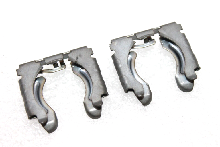 OEM Alfa Romeo Giulietta 940 salona apsildes siltummaiņa cauruļu skavas 77365586