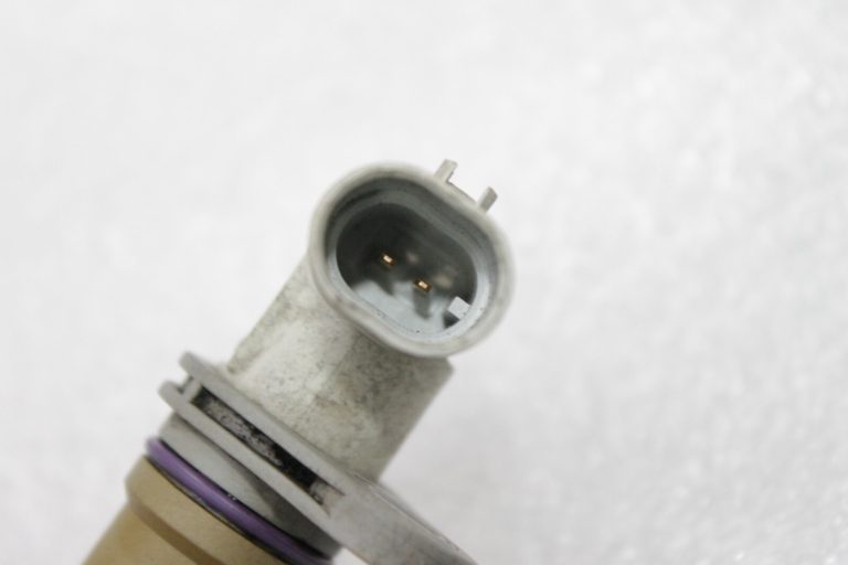 OEM Alfa Romeo Giulietta 940 2.0 JTDM kloķvārpstas sensora impulsu ģenerators 46798345