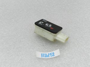 Renault Grand Scenic III aizmugurējo sēdekļu otrās rindas drošības sensors 988809284R