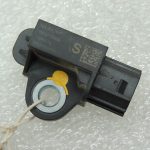 Nissan Qashqai J11 drošības spilvena avārijas sensors K88303RA0A