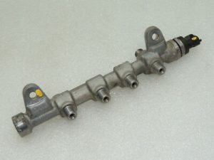 Jeep Renegade 2.0D 4x4 degvielas iesmidzināšanas stienis 55234039 46337642