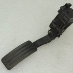 Dacia Duster akseleratora pedālis 6001548477