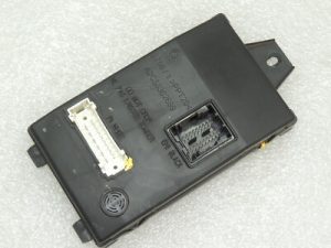 Dacia Duster vadības bloks BCM Body Control Module 8201068829