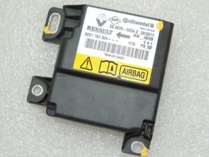 Dacia Duster airbag control unit 8201163304