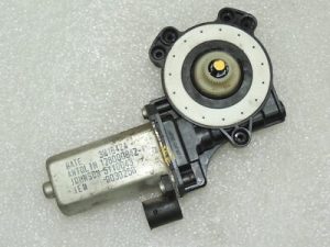 Dacia Duster power window motor front right 807206838R