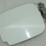 Dacia Duster Dīzeļdegvielas uzpildes pārsegs OV369 – ICE WHITE BC 788304650R