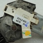 Dacia Duster Vējstikla tīrītāja motors Aizmugures tīrītāja motors 8200734582