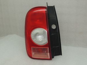 Dacia Duster aizmugurējais kreisais lukturis 265552437R