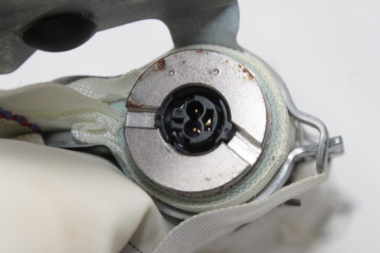 Oriģinālais Opel Meriva B aizkaru drošības modulis pa labi 13250503, 39095583