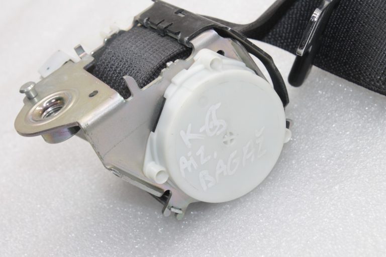 Opel Meriva B Sēdekļu drošības jostas aizmugurējais centrs 13307290, 13381406, 13250513, 198281