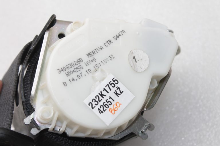 Opel Meriva B Sēdekļu drošības jostas aizmugurējais centrs 13307290, 13381406, 13250513, 198281