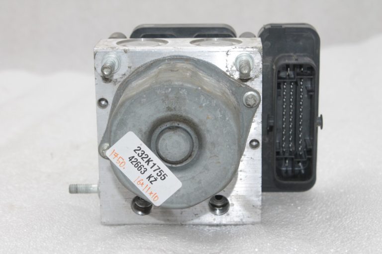 Nissan X-Trail T32 ABS sūknis 476604CB0B, 47660 4CB0B