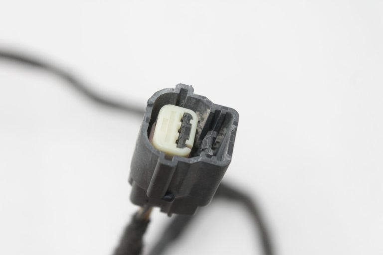 Oriģinālā Opel Meriva B aizmugurējā stāvvietas sensora vadu instalācija 13252869, 13367136, 1294198