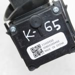 Oriģinālais Opel Meriva B stūres kolonnas turētāja tīrītāja slēdzis 13305522, 20941131